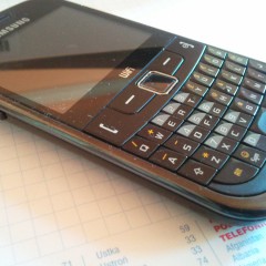 Wideotest Samsung Ch@t 335 – prosty telefon z QWERTY